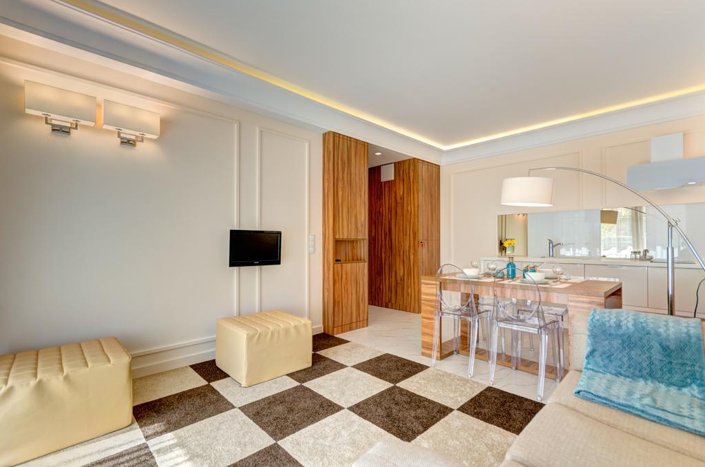 Deluxe Apartment